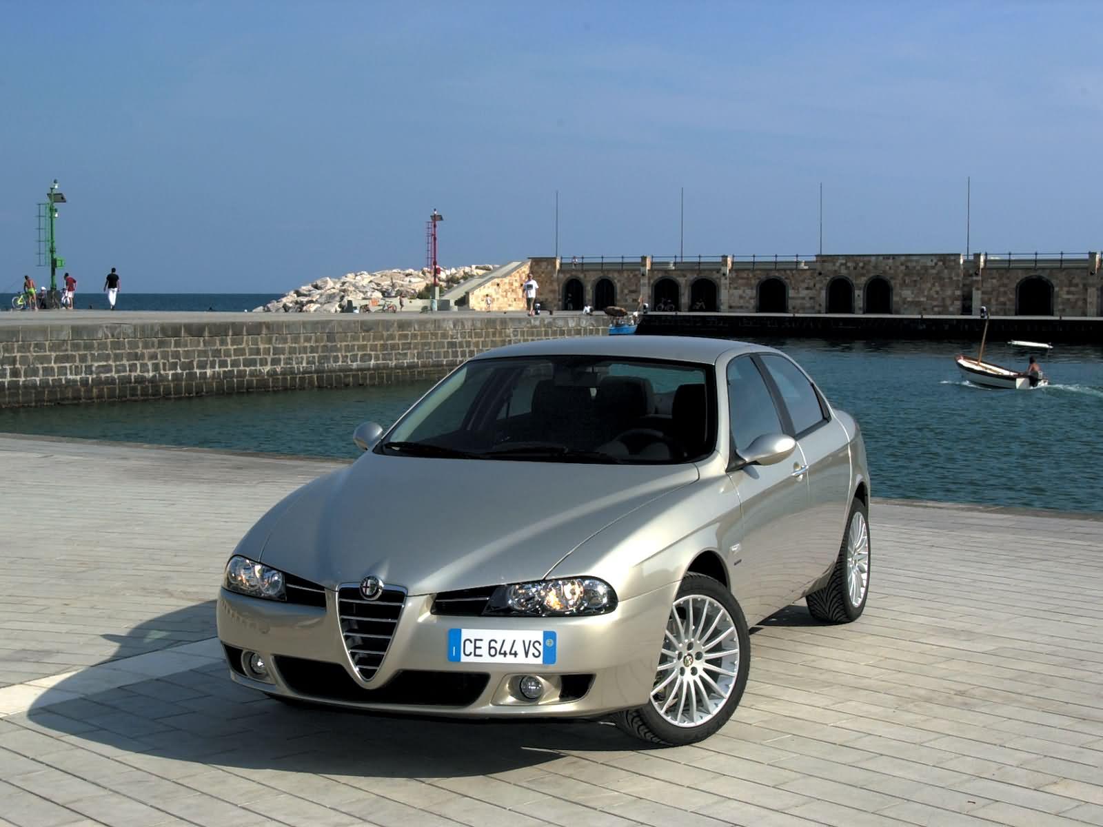Photos: Car: Alfa Romeo 156 2.5 V6 Distinctive (pictures, images)