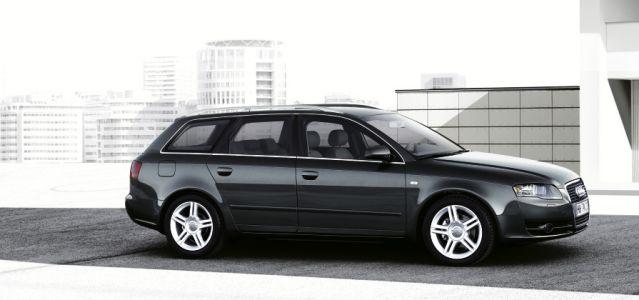 Photos: Car: Audi A4 Avant 2.0 (pictures, images)