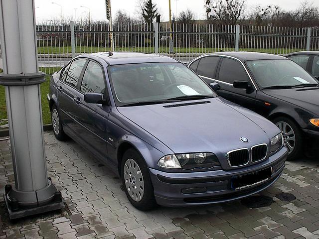 Photos: Car: BMW 318ti (pictures, images)