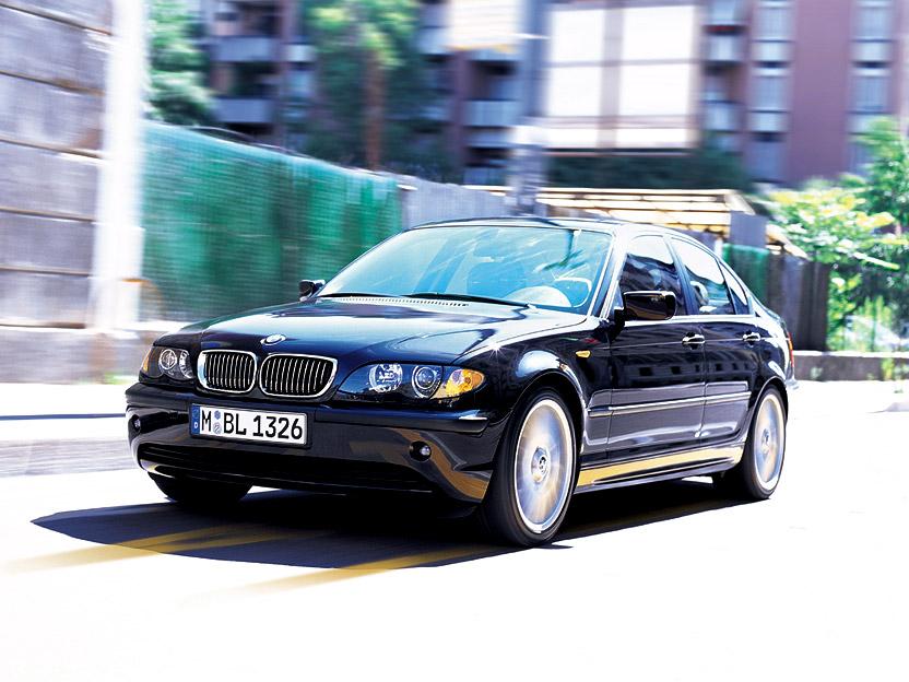 Photos: Car: BMW 330xi Sedan (pictures, images)