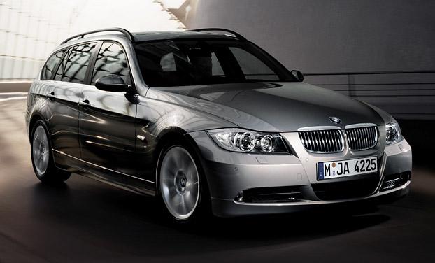Photos: Car: BMW 330xi Touring (pictures, images)