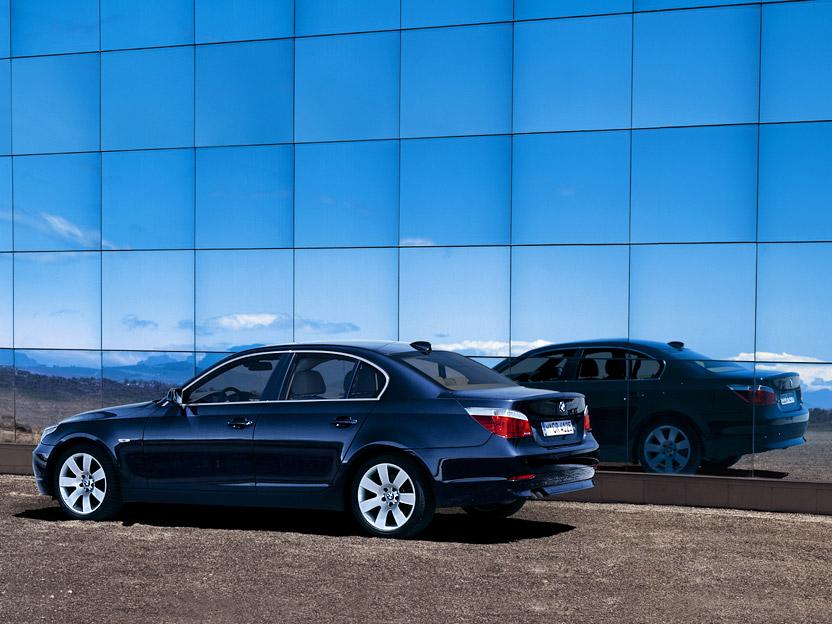 Photos: Car: BMW 525xi Automatic (pictures, images)