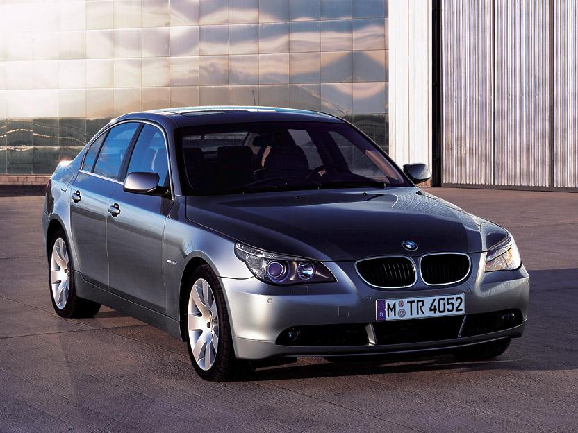 Photos: Car: BMW 530xi (pictures, images)