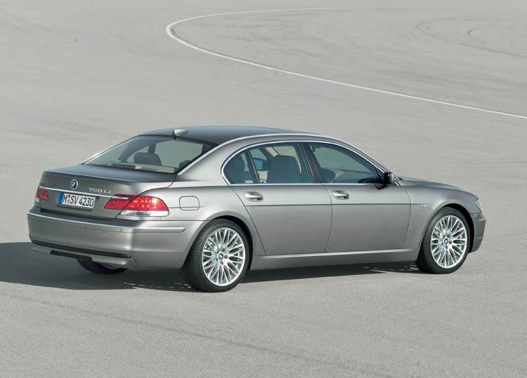Photos: Car: BMW 730 (pictures, images)