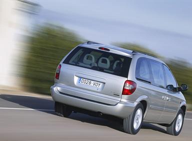 Photos: Car: Chrysler Voyager 3.3 LE AWD (pictures, images)