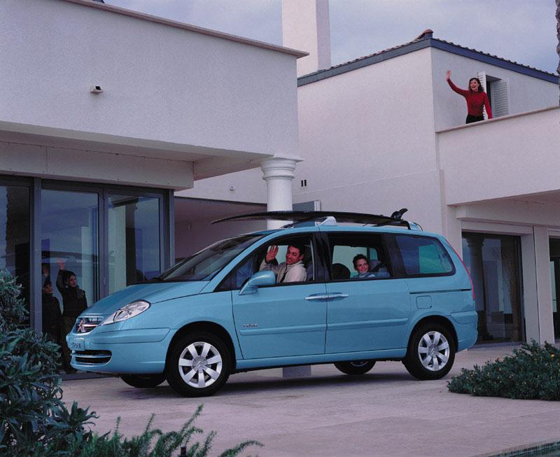 Photos: Car: Citroen C8 2.0 HDi X (pictures, images)