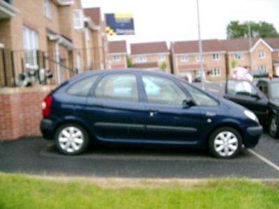 Photos: Car: Citroen Xsara Picasso (pictures, images)