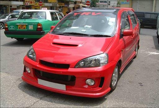 Photos: Car: Daihatsu YRV (pictures, images)