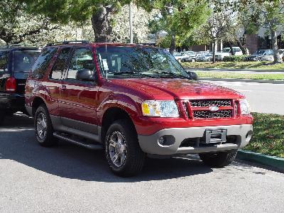 Photos: Car: Ford Explorer (pictures, images)