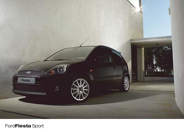 Photos: Car: Ford Fiesta 1.6 Ghia (pictures, images)