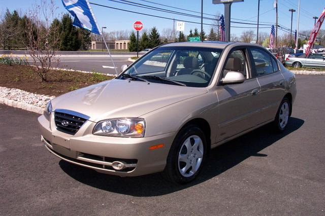 Photos: Car: Hyundai Elantra 2.0 GLS (pictures, images)