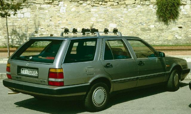 Photos: Car: lancia thema station wagon (pictures, images)