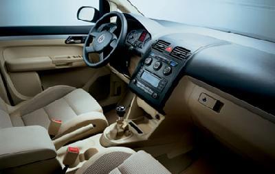 Photos: Car: Lancia Thesis 2.0 Turbo Soft Executive (pictures, images)