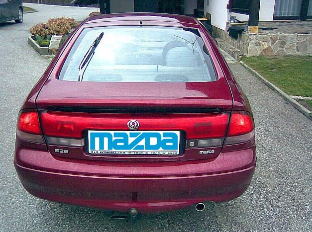 Photos: Car: Mazda 626 2.0i 4WD (pictures, images)
