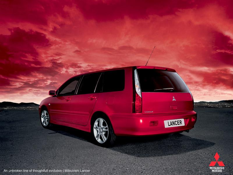 Photos: Car: Mitsubishi Lancer Combi 2.0 Comfort (pictures, images)