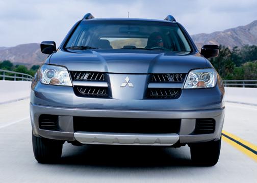 Photos: Car: Mitsubishi Outlander 2.4 Comfort (pictures, images)