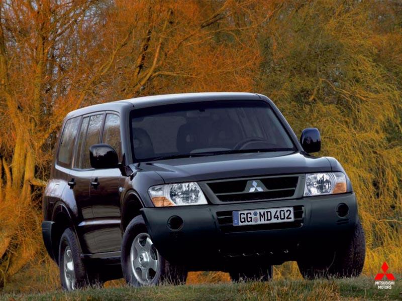 Photos: Car: Mitsubishi Pajero 2.5 TD Classic Long (pictures, images)