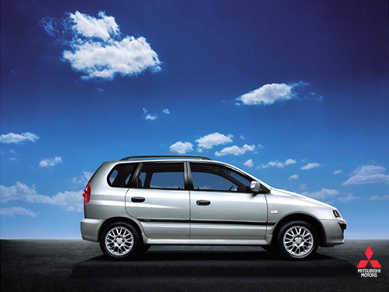 Photos: Car: Mitsubishi Space Star 1.3 Family (pictures, images)