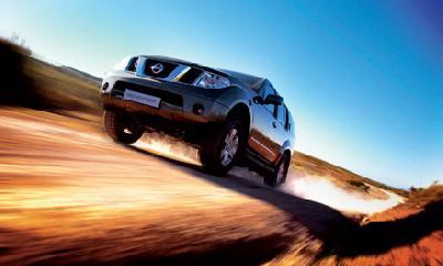 Photos: Car: Nissan Pathfinder LE (pictures, images)