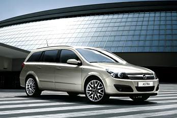 Photos: Car: Opel Astra 1.3 CDTi (pictures, images)