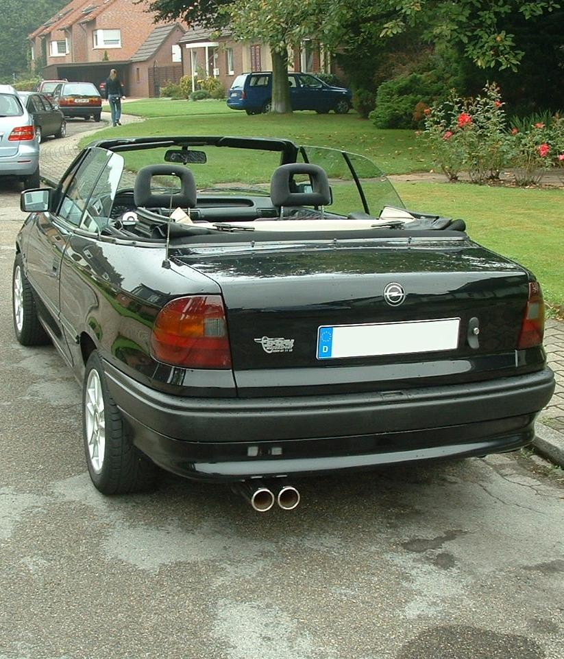 Photos: Car: Opel Astra Cabriolet (pictures, images)