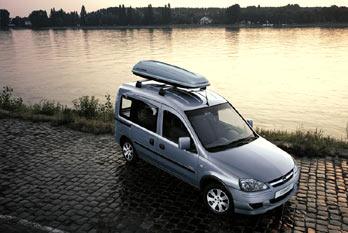 Photos: Car: Opel Combo Tour 1.6 (pictures, images)