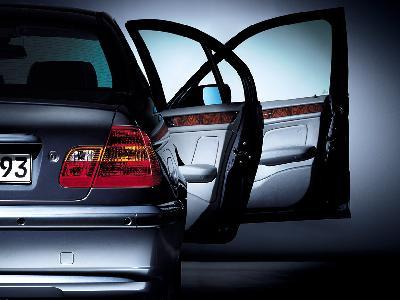 Photos: Car: Opel Vectra 2.2 DTI Caravan (pictures, images)