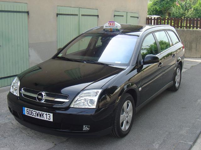 Photos: Car: Opel Vectra Break 1.6 (pictures, images)