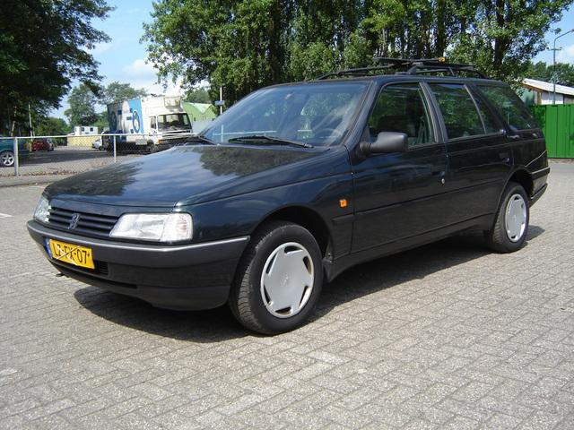 Photos: Car: Peugeot 405 Break 1.6 (pictures, images)