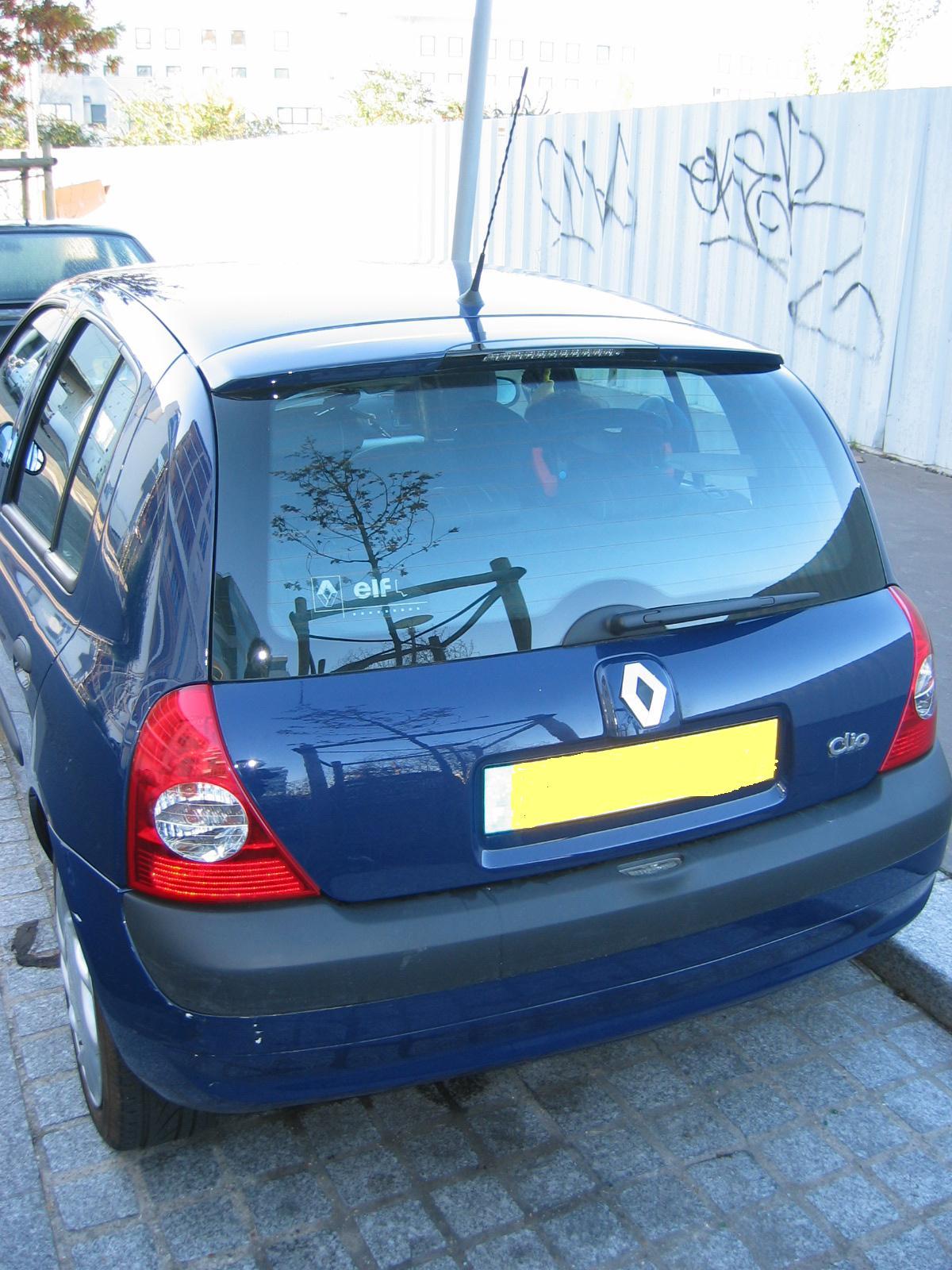 Photos: Car: Renault Clio 1.6 Dynamique (pictures, images)