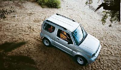 Photos: Car: Suzuki Jimny Classic (pictures, images)