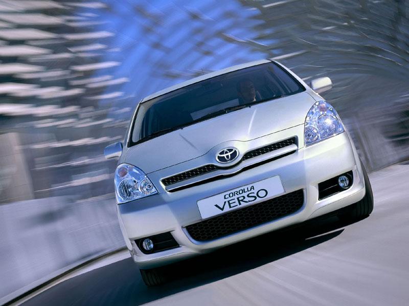 Photos: Car: Toyota Corolla Verso 1.8 VVT-i Luna (pictures, images)