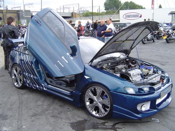 Photos: Car: Toyota Sera (pictures, images)