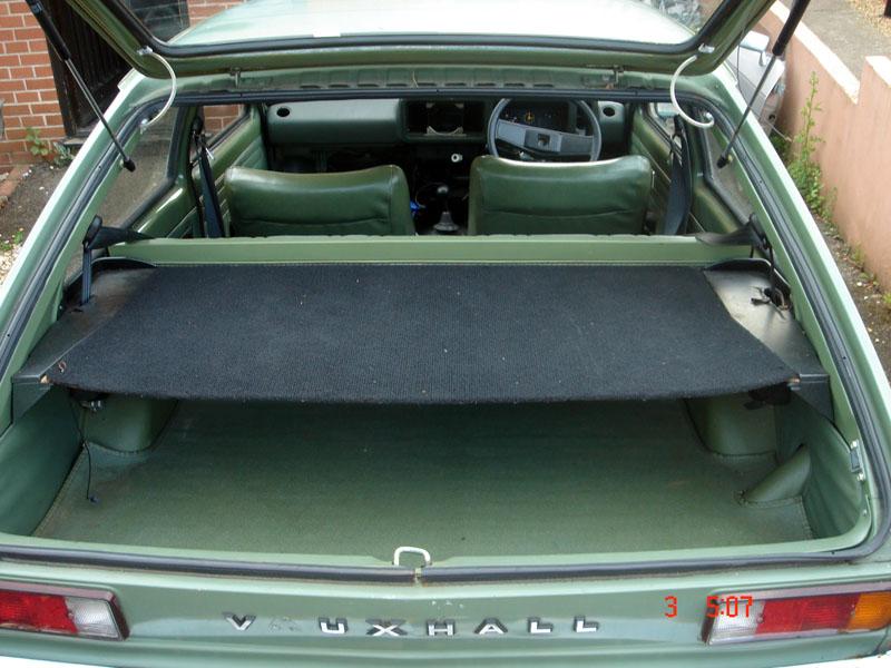 Photos: Car: Vauxhall Chevette Hatchback (pictures, images)