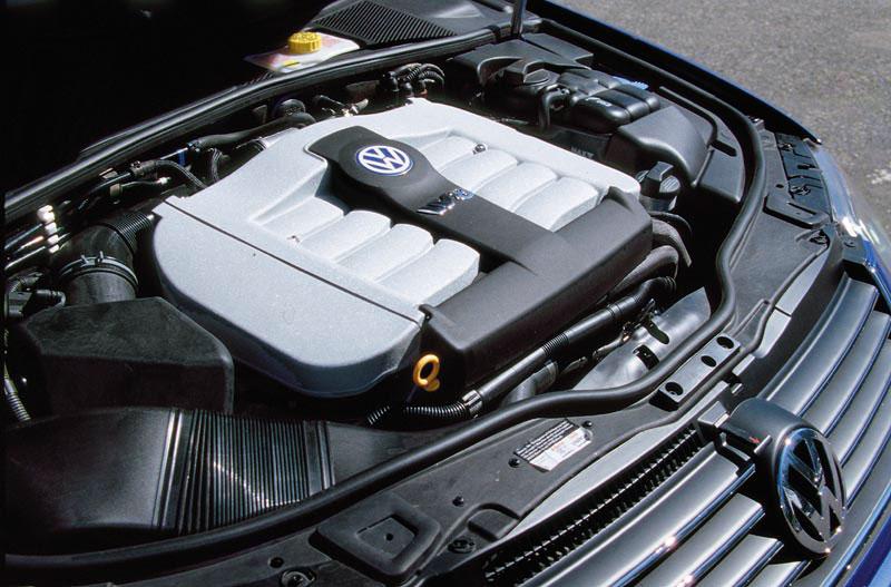 Photos: Car: Volkswagen Passat 4.0 W8 4Motion Variant (pictures, images)