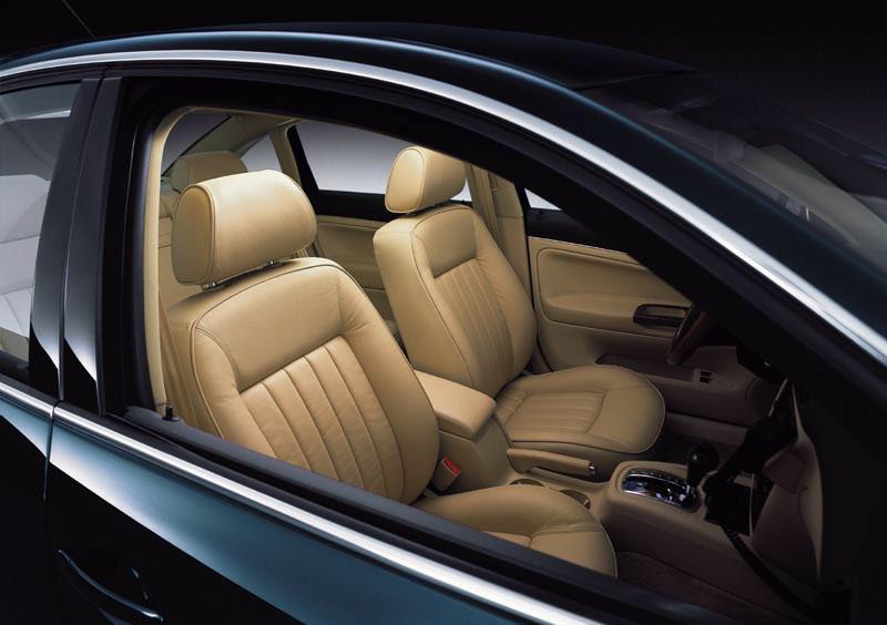 Photos: Car: Volkswagen Passat 4.0 W8 4Motion Variant (pictures, images)