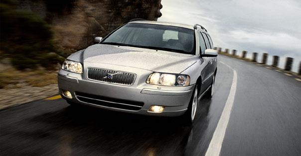 Photos: Car: Volvo V70 2.4 (pictures, images)