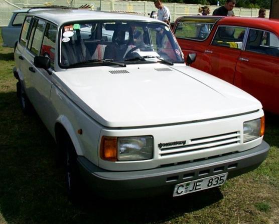 Photos: Car: Wartburg 1.3 Tourist (pictures, images)