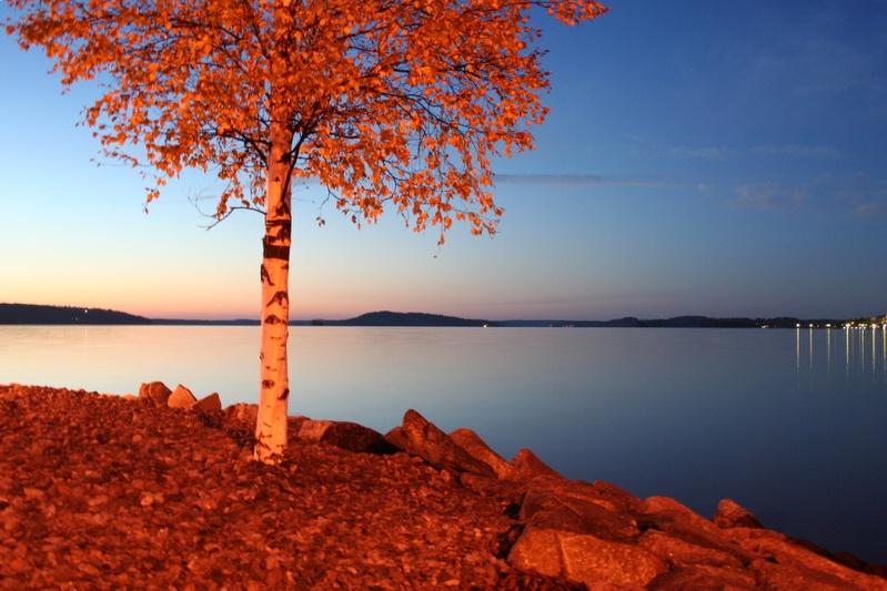 Photo: Finsko-Vesijarvi -lake in Autumn