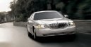 Photo: Car: Lincoln Town Car Signature